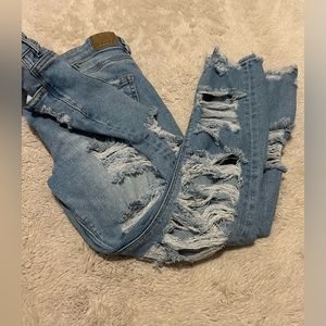 American Eagle Mom Jean